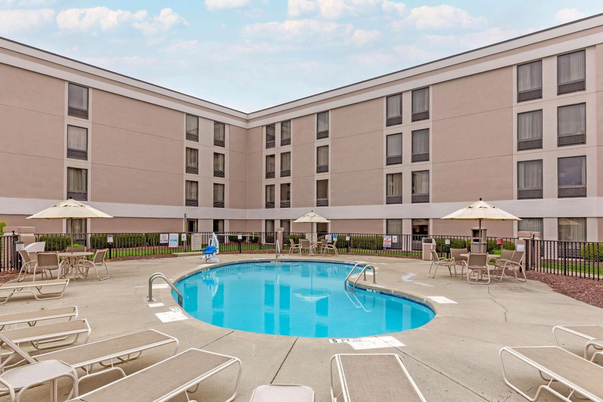 Comfort Inn University Durham - Chapel Hill Exterior photo